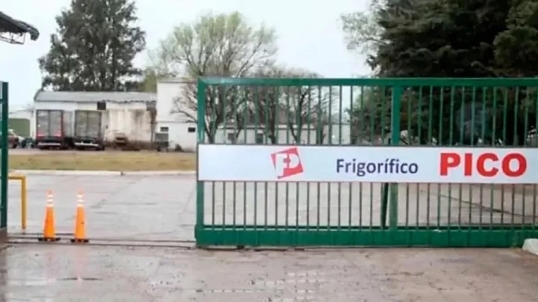 La Pampa: El Frigorífico Pico adeuda 9.000 millones de pesos y crece el malestar de los trabajadores