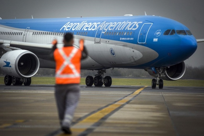 El Gobierno llegó a un acuerdo con APLA para evitar nuevos paros en Aerolíneas Argentinas