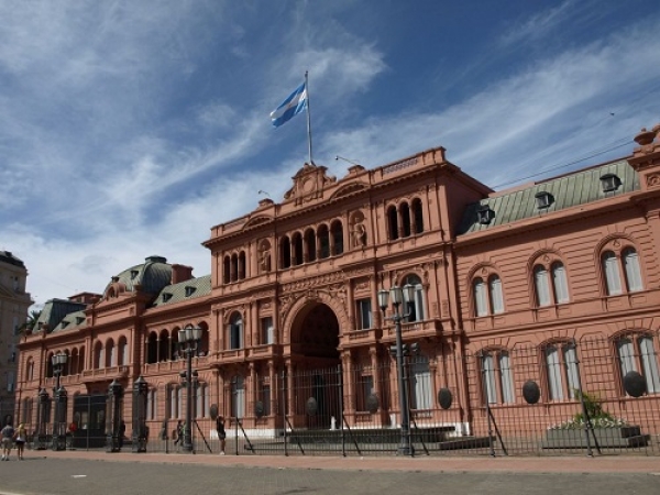 El Gobierno Nacional dispuso un adelanto financiero a las provincias de Neuquén, Entre Ríos y Catamarca