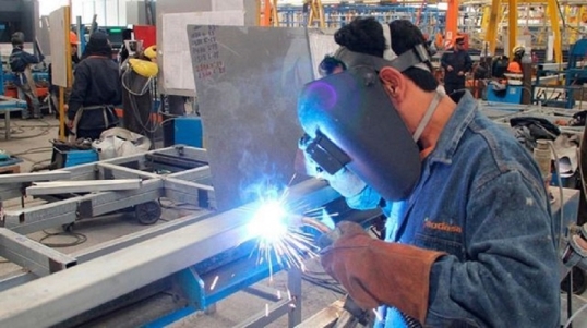 El Índice de Producción Industrial (IPI) creció un 3,2% mensual en marzo