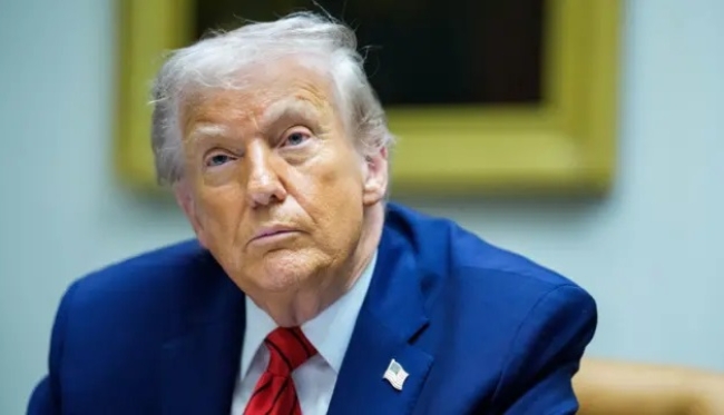 Trump amplió la lista de países a cuyos ciudadanos restringe la entrada a EE.UU