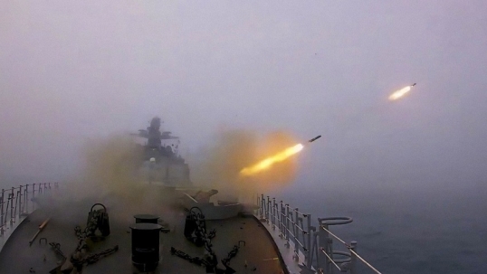 Rusia realizó un ataque masivo a infraestructura militar ucraniana