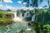 Casi 1,4 millones de turistas viajaron por el país este fin de semana largo