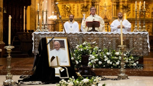 Este sábado habrá una misa de homenaje al papa Francisco en la Catedral de Buenos Aires