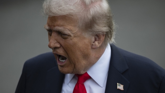 Donald Trump amenaza con cortar el comercio e imponer un embargo a España