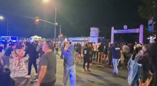 Policías hicieron una protesta por los salarios y se acuartelaron en Santa Fe