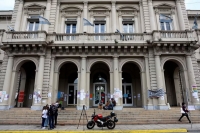 El Gobierno acordó con UPCN abrir una mesa de diálogo por los 1400 despidos en Salud