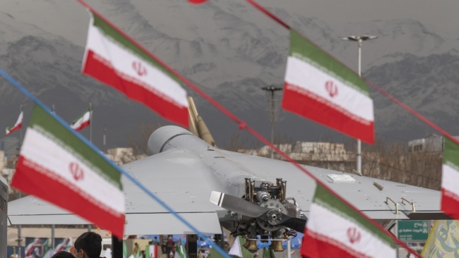 Irán ataca objetivos militares de EE.UU. e Israel