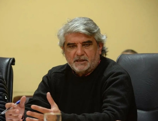 Correa contrastó la realidad actual con la crisis del menemismo: “Esto es mucho más feroz y veloz que en los 90”