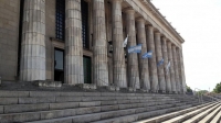 La UBA pidió al Gobierno una respuesta rápida ante la crisis salarial de los docentes y no docentes