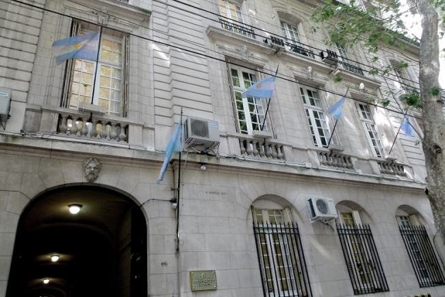 El Gobierno restructura la Procuración del Tesoro y el despide a 60 empleados