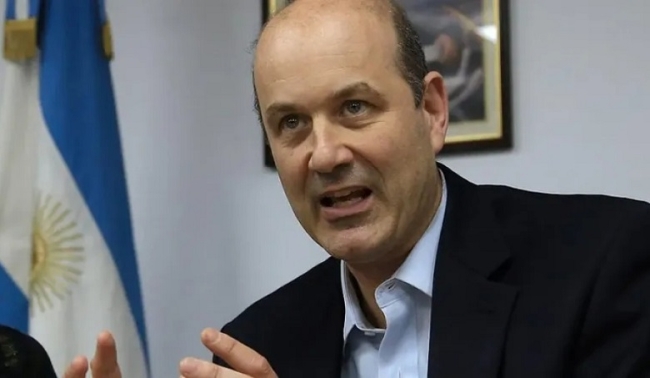 Federico Sturzenegger dice que la desregulación en cuotas de colegios dará previsibilidad