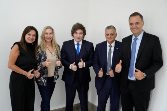Javier Milei celebró el fallo a favor de YPF