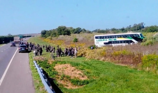 Santa Fe: Choque en la autopista, al menos tres muertos y varios heridos