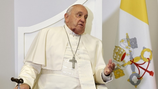 Francisco revelo un fallido doble atentado en su contra