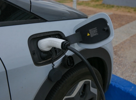 Abren la importaciones de autos eléctricos sin aranceles