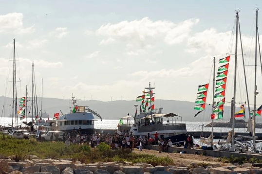 Viaja hacia Franja de Gaza la flotilla de barcos con ayuda humanitaria