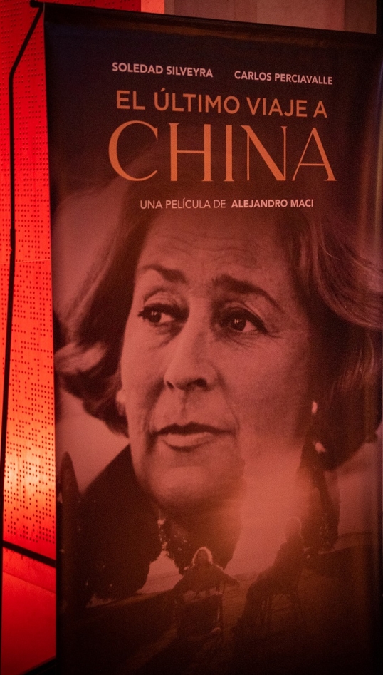 Llega a las salas el documental «El último viaje a China», con Soledad Silveyra y Carlos Perciavale