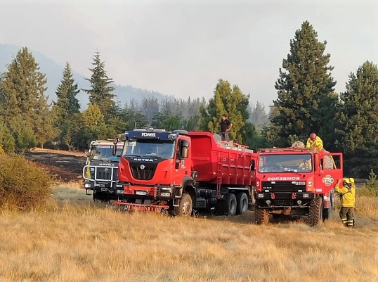 Río Negro: El incendio ya consumió más de 2720 hectáreas y sigue vivo