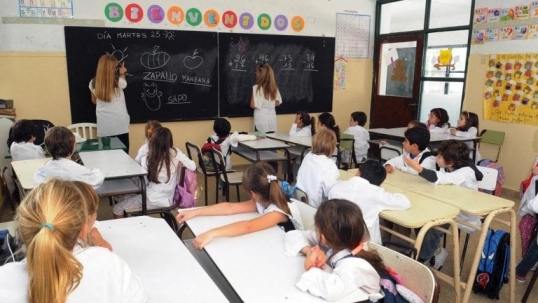 Misiones: El Gobernador celebró el inicio del ciclo lectivo 2025