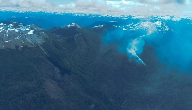 Bariloche: definen plan de acción con distintos niveles de alerta ante el avance del fuego