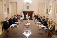 El Gobierno oficializó el aumento de sueldo para ministros, secretarios y subsecretarios