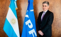 González (expresidente de YPF): «Milei no puede entregar las acciones porque son también de las Provincias»