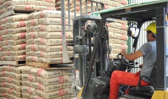 Los despachos de cemento en diciembre cayeron un 5,4% interanualmente