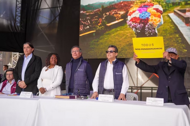 Colombia: Gustavo Petro sancionó la ley de reforma pensional