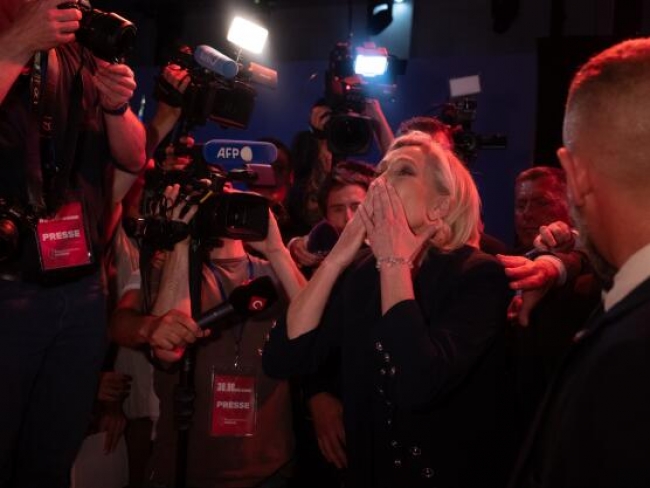 «Queremos gobernar, que las cosas queden muy claras», declaró Marine Le Pen