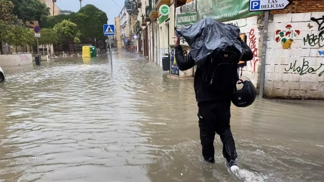 España: En Andalucía extienden el cierre de aulas por el efecto de la DANA