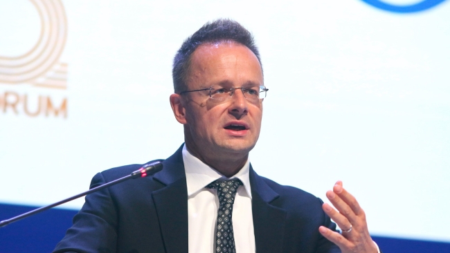 Hungría: El Canciller, Peter Szijjarto exigió dejar de financiar a Zelenski, en medio del gran escándalo de corrupción en Ucrania
