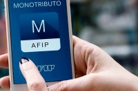 Las nuevas escalas del monotributo y cuotas con la ley Bases