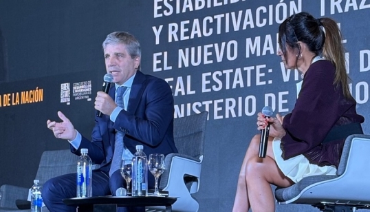 Luis Caputo, atacó a la oposición: “Todo el mundo duda: ¿No volverán estos merda a hacer lío?”
