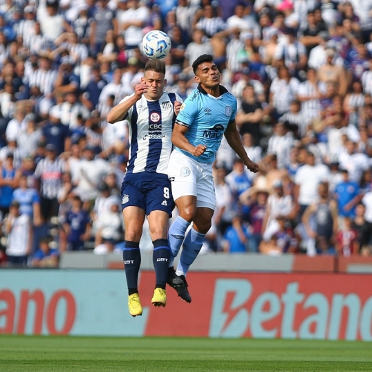 Liga Profesional de Fútbol: Belgrano igualó sin goles con Talleres en el clásico cordobés