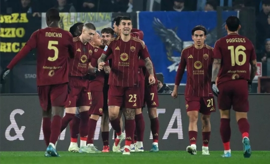 Serie A de Italia: Roma, le ganó por 2-0 a Lazio