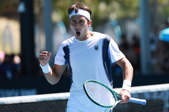 Argentina Open: Tomás Etcheverry ganó y pasó a octavos de final