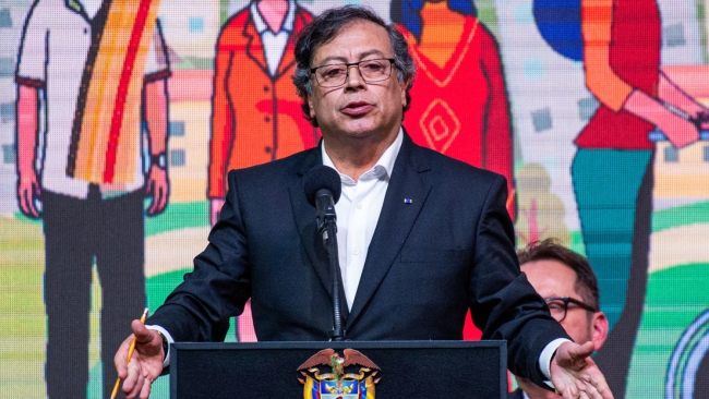 Gustavo Petro a Milei: «Invierta presidente, en café colombiano está creciendo de precio internacional»