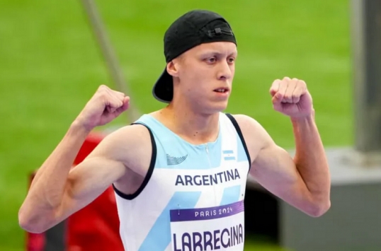 Juegos Olímpicos 2024: El atleta argentino Elián Larregina, no logró clasificar a la final de los 400mts