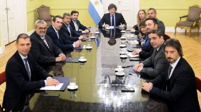 Milei invitó a comer un asado a los legisladores que apoyaron su veto a la ley de Movilidad Jubilatoria