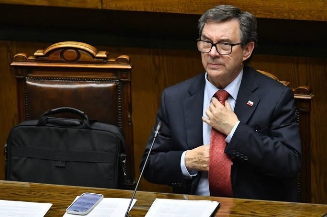 El ministro de Defensa chileno calificó al Reino Unido como un “país amigo” que “ejerce soberanía en Malvinas hace 200 años”