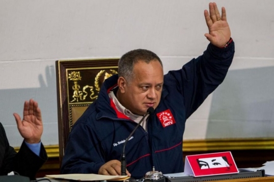 Diosdado Cabello aseveró que Javier Milei «gobierna por la tibieza de Alberto Fernández»