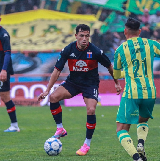 Torneo clausura de fútbol: Aldosivi empató sin goles ante Tigre