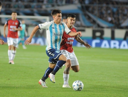 Liga Profesional de Fútbol: El campeón sudamericano, Racing visita a Central Córdoba