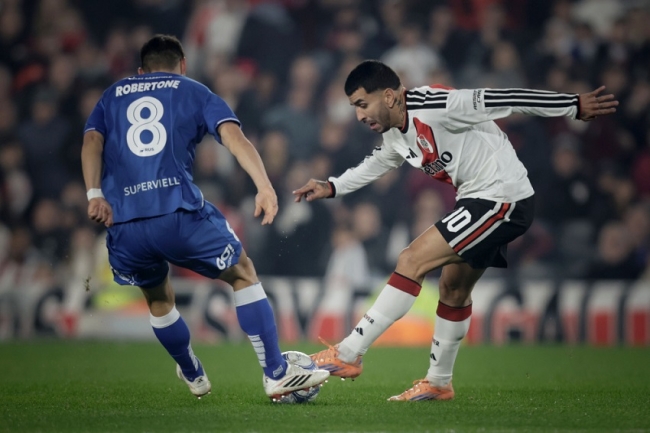 Torneo clausura de fútbol: River igualó 2-2 con Vélez Sarsfield
