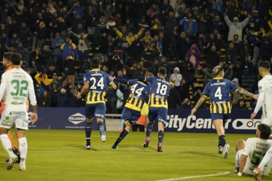 Liga Profesional de fútbol: Rosario Central derrotó por 4-2 a Sarmiento