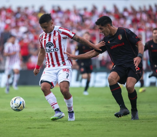 Torneo apertura de la Liga Profesional de Fútbol: Estudiantes de La Plata venció a Instituto