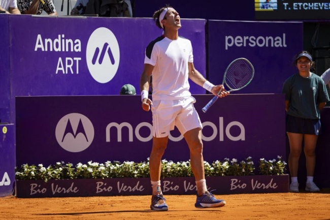 ATP 500 de Río de Janeiro: Tomás Etcheverry eliminó al portugues Jaime Faria y es semifinalista