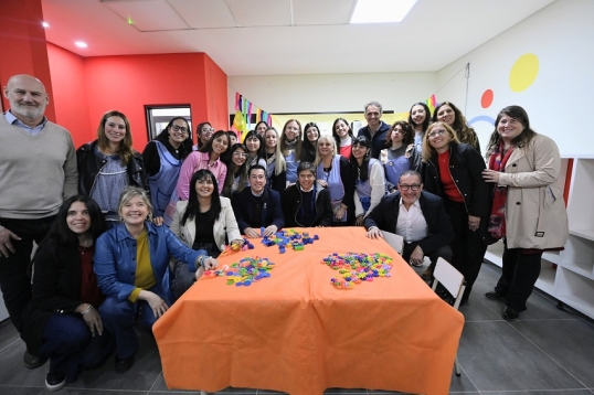 Axel Kicillof inauguró un Centro de Desarrollo Infantil en Malvinas Argentinas
