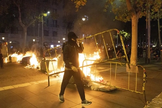 Barcelona: La manifestación por la crisis de la vivienda deja 13 personas detenidas